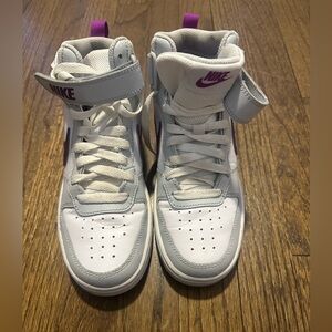 Nike court borough mid 2